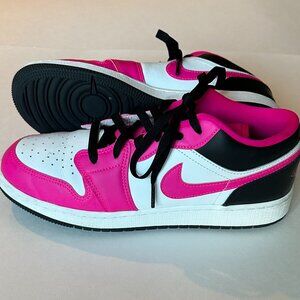 Jordan 1 Low Fierce Pink Y7/W8.5